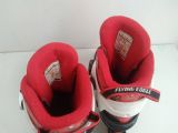  Patin màu đen và màu đỏ Flying Eagle size 38 co giãn 42 (chân từ size 34 35 đã có thể đi tốt) 