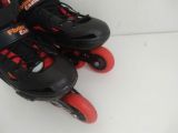  Patin màu đen và màu đỏ Flying Eagle size 38 co giãn 42 (chân từ size 34 35 đã có thể đi tốt) 