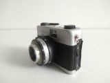  Máy ảnh cổ điển thập niên 60 Beirette của Đông Đức xưa. 