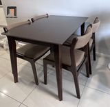  Bộ bàn ăn 4 người 15-KH4G10-B107 màu nâu đậm cho chung cư 