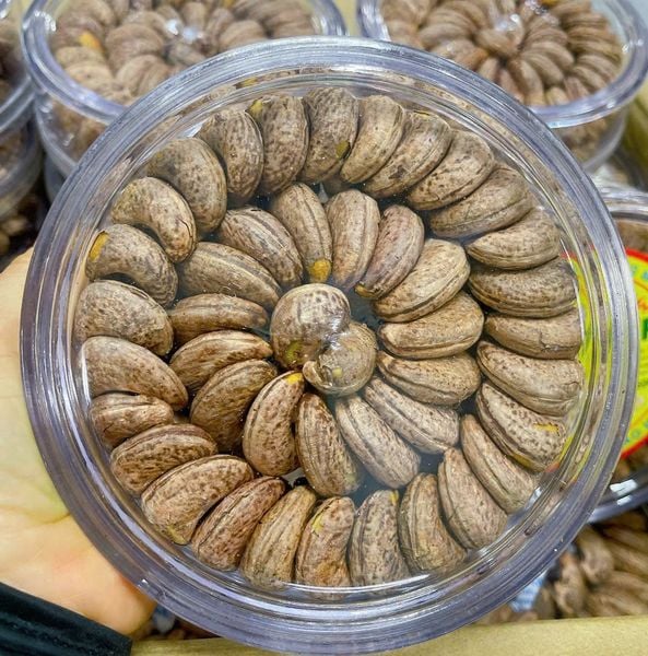 Sỉ lẻ Hạt điều Bình Phước A cồ xếp hoa hộp 500g