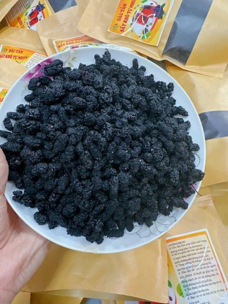Dâu tằm sấy khô