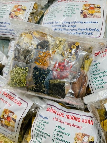 Thang Mãnh Lực Trường Xuân hàng bao mới, không mốc mọt