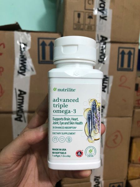 Giá bán 702k Nutrilite Salmon Omega 3 Amway mẫu mới