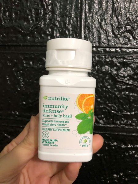 Giá bán 400 Nutrilite immunity defense kẽm ZinC Holy Basil Amway