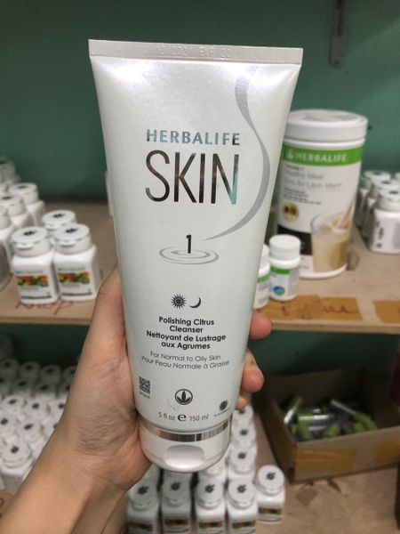 Sữa rửa mặt Herbalife polishing citrus cleanser 150ml cho da dầu