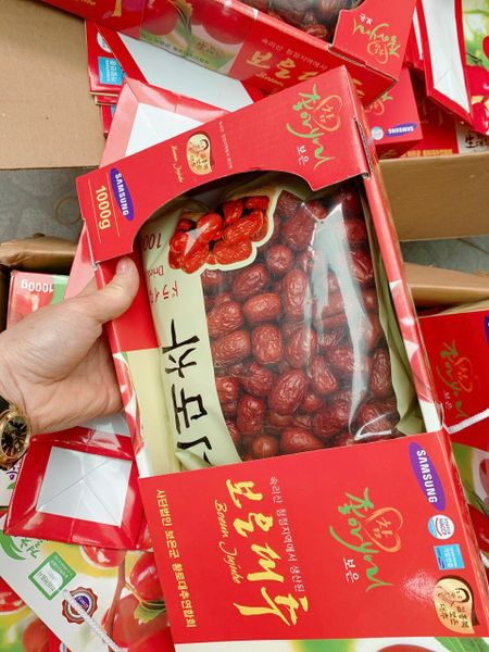 Táo đỏ Hàn Quốc chính hãng mẫu ngẫu nhiên