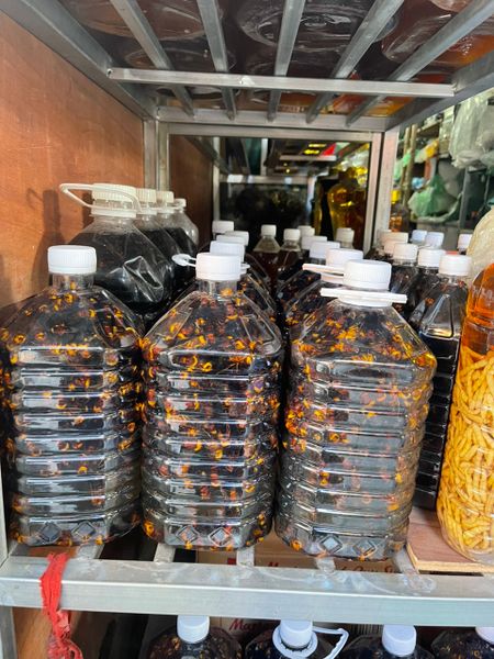 Ong đất cánh đen 1kg – Thảo Dược 2B