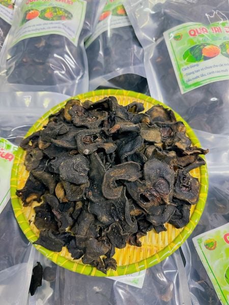 Quả tai chua mật