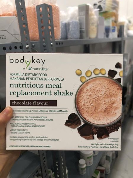 Giá bán 826 BodyKey By Nutrilite – Vị Sô Cô La, vị Trà sữa Amway