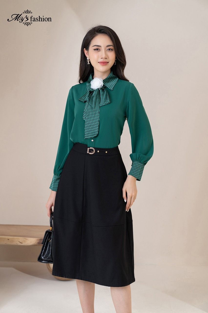 Set áo croptop tay bồng chân váy xẻ lệch