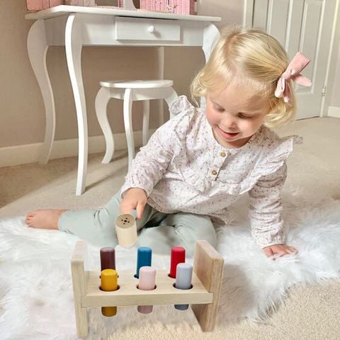 Đồ chơi giáo dục Montessori của Kinderlove - Đập búa lên cọc gỗ