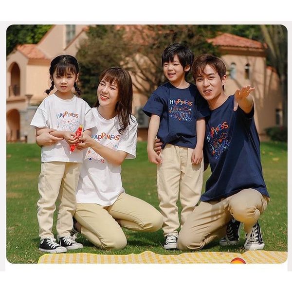 Áo gia đình Familylove - Set áo gia đình in họa tiết đáng yêu Happiness chất liệu cotton 100% cao cấp