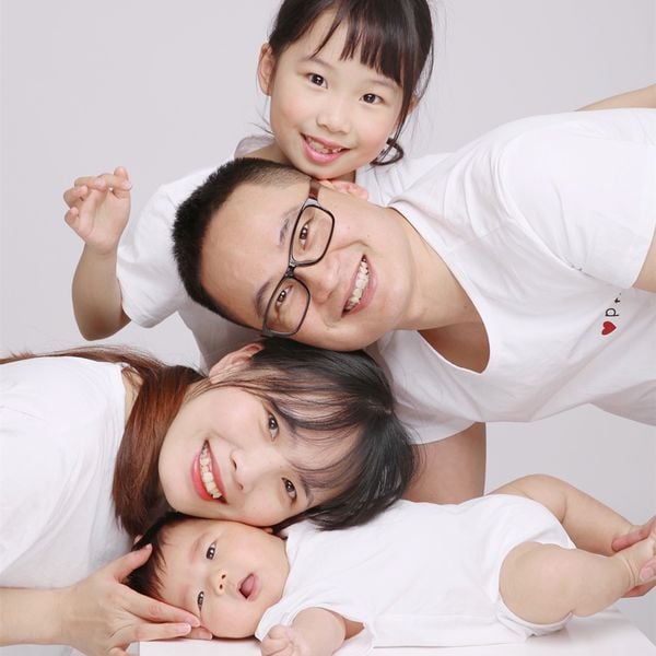 Áo gia đình Familylove - đồ gia đình họa tiết trái tim PAPA ,MAMA ,BABY đáng yêu chất liệu cotton 100%