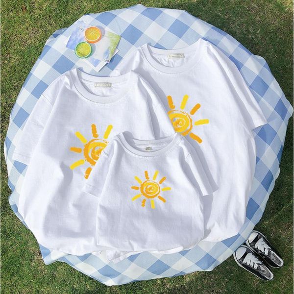 Áo gia đình Familylove - đồ gia đình họa tiết Mặt trời  chất liệu cotton 100%