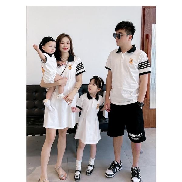 Áo Gia Đình Có Cổ Familylove - Áo Cổ Trụ Polo Đầm Váy Gia Đình Họa Tiết Gấu Đáng Yêu Sọc 2 Bên Tay Chất Liệu Cotton 100%