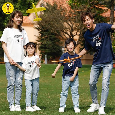 Áo Gia Đình Familylove-mẫu Đồng Phục Gia Đình Họa Tiết Phi Hành Gia Astronauts Space Dream Chất Liệu Cotton 100% Co Giãn