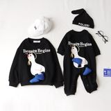 Áo Sweater Gia Đình Familylove - Mẫu Áo Sweater In Hình Chú Vịt Ngộ Nghĩnh Beuty Begins Moment Chất Nỉ Da Cá Cotton 100%