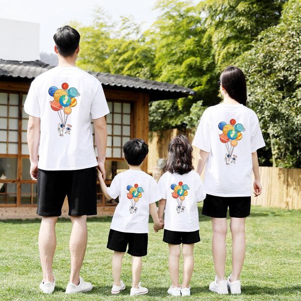 Áo gia đình Familylove - đồ gia đình họa tiết phi hành gia và các hành tinh chất liệu cotton 100% co giãn cao cấp