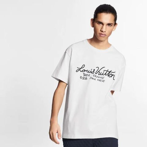 Tshirt Louis Vuitton White size M International in Cotton  33394294