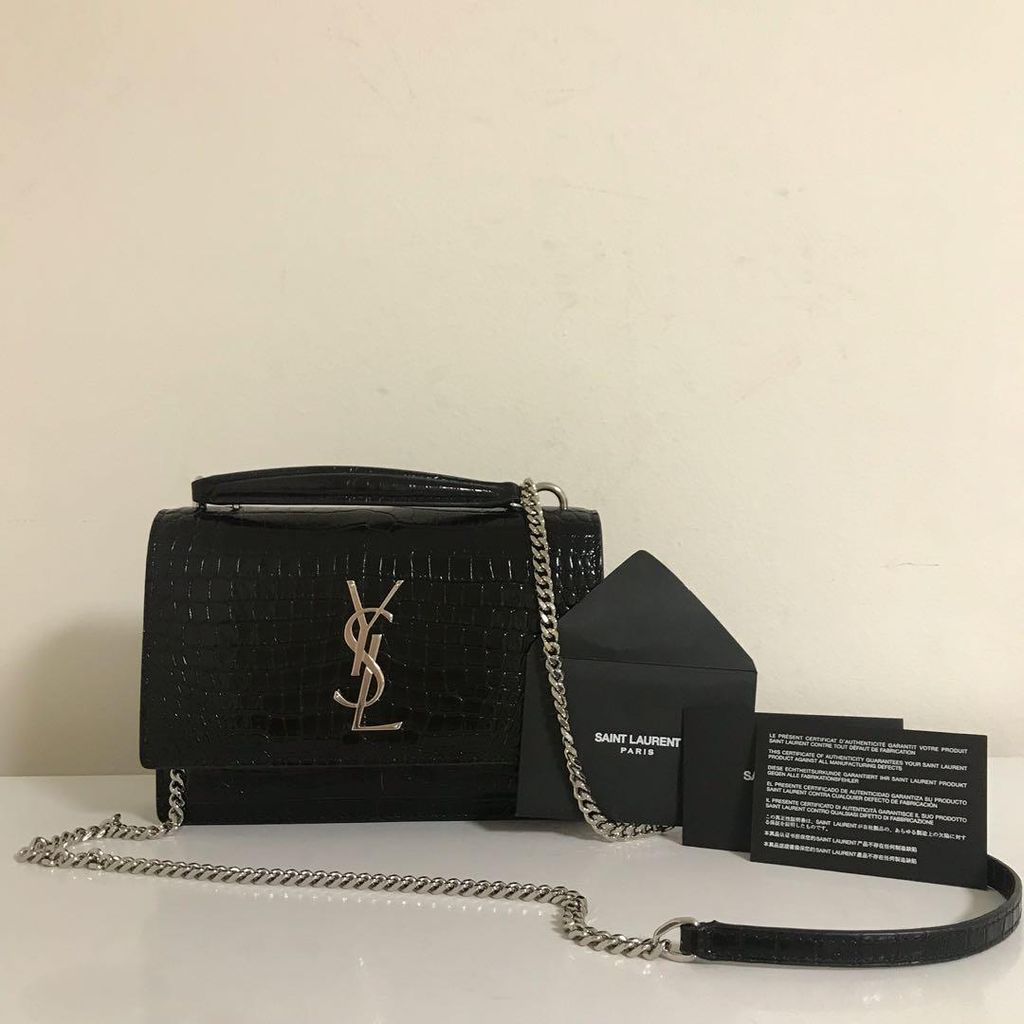 Ysl sunset chain wallet in crocodile embossed shiny leather hot sale