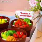  Hộp Quà 4 Chậu Bánh Sen Đá Kèm Xẻng (BQT-030-004) 