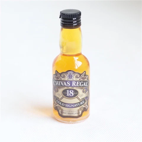  Chai rượu Chivas Trang Trí Bánh (PKT-999-022) 