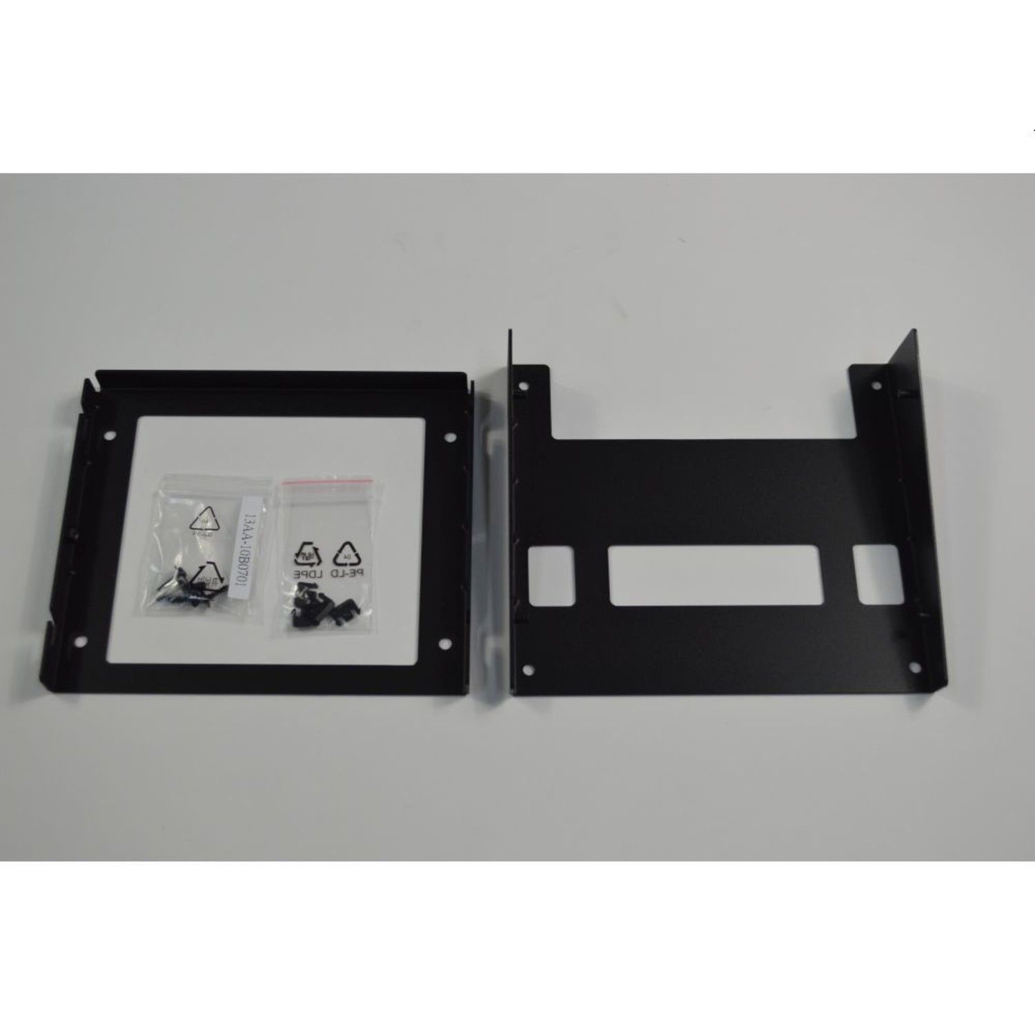  Đế Treo Điện Thoại - Wall Mount Kit CP20x / 600 / 700 