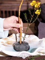 Bàn chông cắm hoa Ikebana cắm hoa đạo kiểu Nhật bằng thép không gỉ, đế cố định có vòng cao su