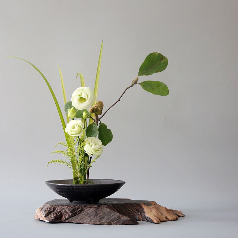 Đĩa cắm hoa gốm sứ phong cách Ikebana, cắm hoa trường phái Ohara Nhật Bản đường kính 17cm