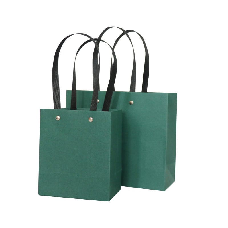 02 túi giấy đựng quà cho tiệc sinh nhật 15 x 21 x 8 cm  Hộp quà  Túi quà