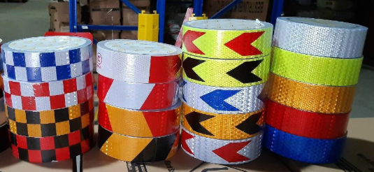 Băng keo phản quang trắng đỏ