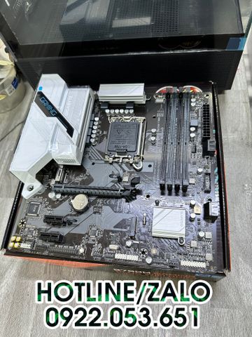  Mainboard Gigabyte B760M GAMING WIFI PLUS (Chipset B760) 