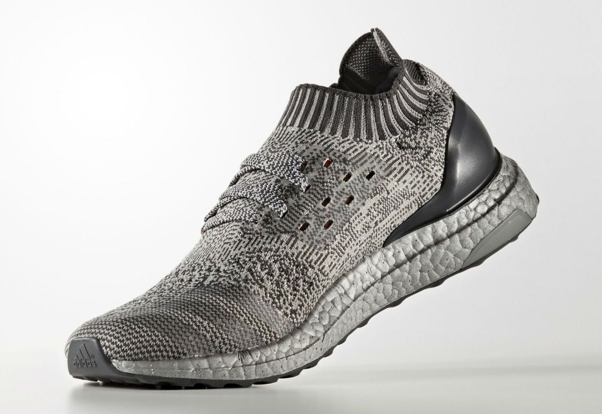  BA7997 - Adidas Ultra Boost Uncaged Metallic Silver 