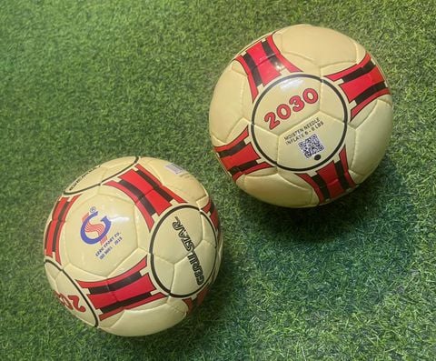  Geru Futsal 2030 Khâu tay 