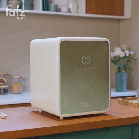 Máy tiệt trùng bình sữa Fatzbaby UVC-LED PLASMAX 9 FB4821RS