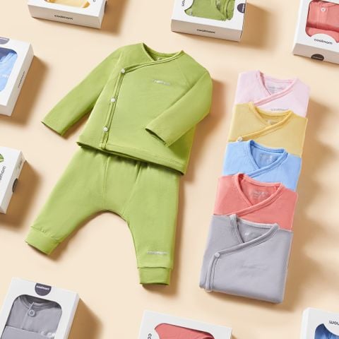 Bộ dài tay cài lệch Coolmom chất liệu sợi tre cao cấp màu hồng pastel size 3M / CM-0021-3M-HP