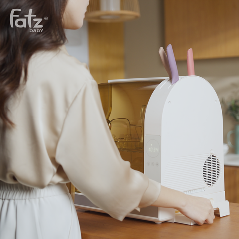 Máy úp bình sữa, bát đĩa, tiệt trùng UVC, sấy khô và bảo quản Tidy 8