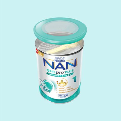 Sữa bột Nestlé NAN OPTIPRO PLUS 1 400g với 5HMO sản xuất tại Thụy Sĩ
