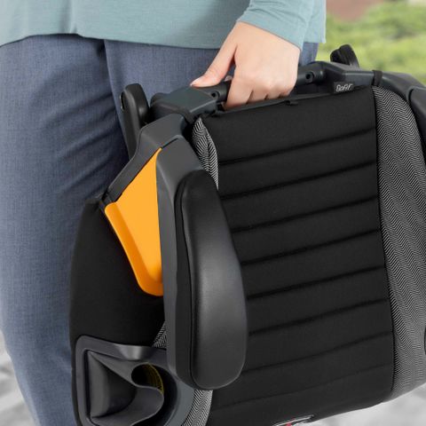 Ghế ngồi ô tô cho bé Chicco GoFit Plus ISOFIX - Màu đen