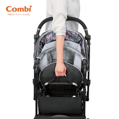 Xe đẩy cho bé Combi Sugocal Compact (2 chiều - Màu đỏ)