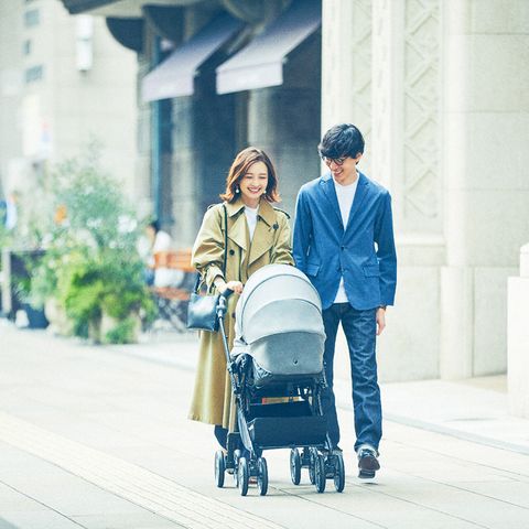 Xe đẩy cho bé Combi Umbretta (2 chiều - Màu Nâu Kaki)