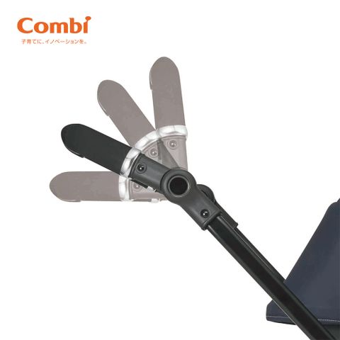 Xe đẩy cho bé Combi Sugocal Compact (2 chiều - Màu đỏ)