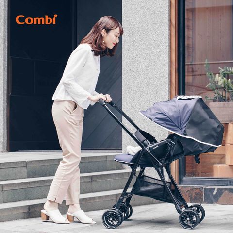 Xe đẩy cho bé Combi Mechacal Handy S (2 chiều - Màu Xanh Navy)