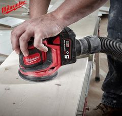 Máy chà nhám 18V, dùng pin - Milwaukee - M18 BOS125-0X0 (Chưa pin & sạc - Hàng chính hãng, bảo hành 12 tháng)