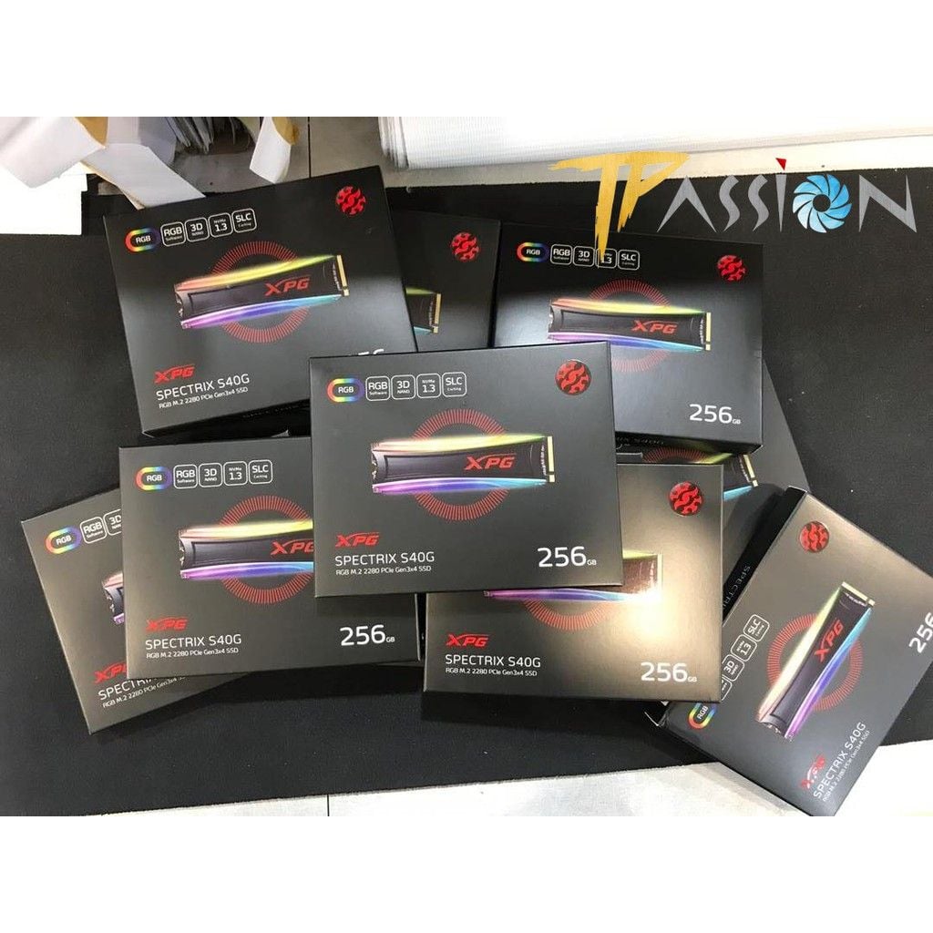 Ổ CỨNG SSD M.2 PCIe Gen3x4 ADATA XPG S40G tích hợp Tản nhiệt LED ARGB