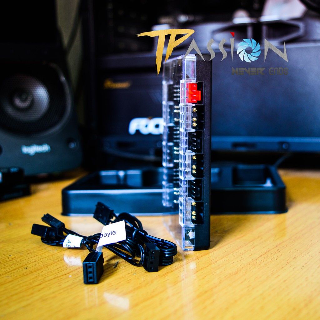 Cooler Master MASTERFAN ARGB AND PWM HUB - chia kết hợp cổng LED ARGB và nguồn Fan