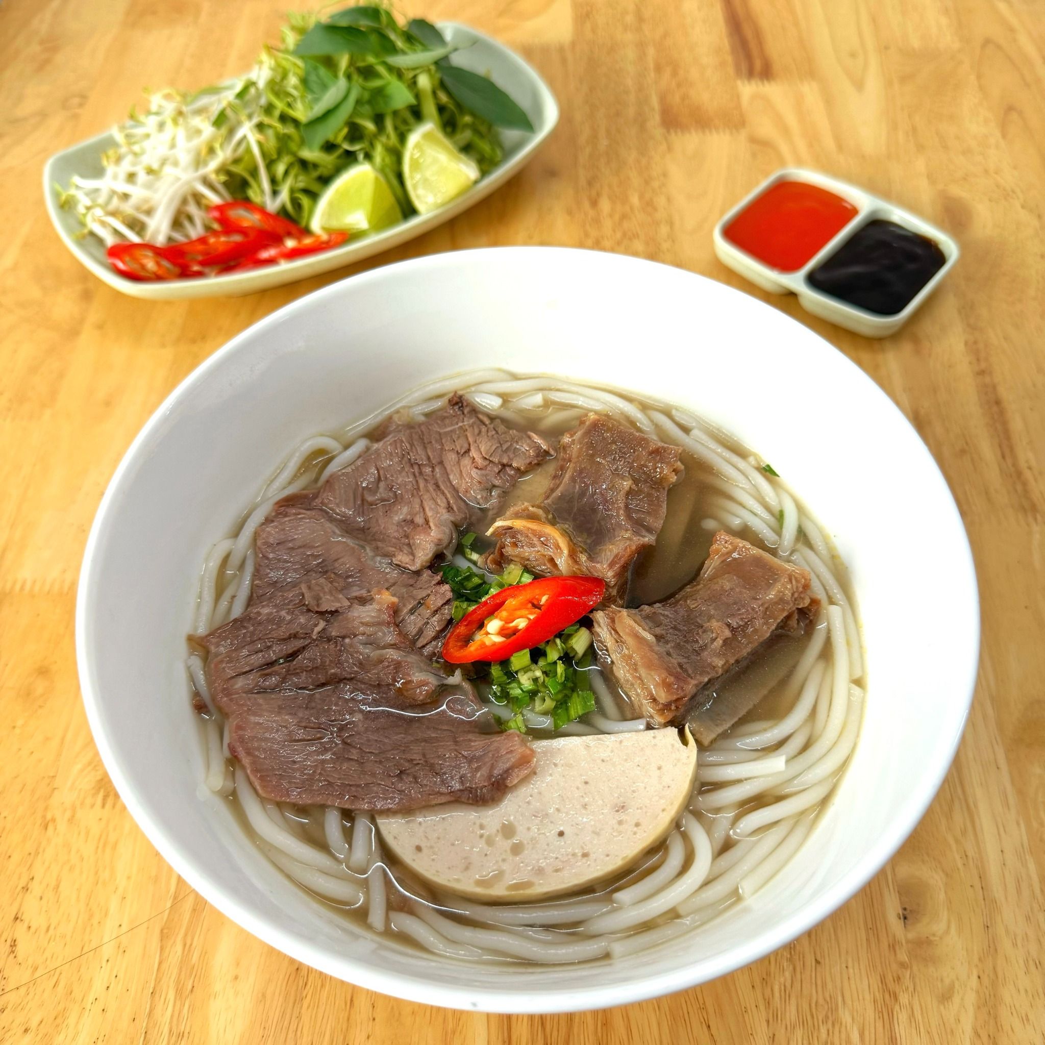  Bún Bò Sườn Nạm 