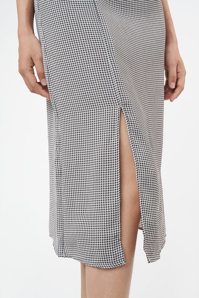 Váy Thời Trang Nữ Hoạ Tiết Caro Xẻ Tà N&M 2010055