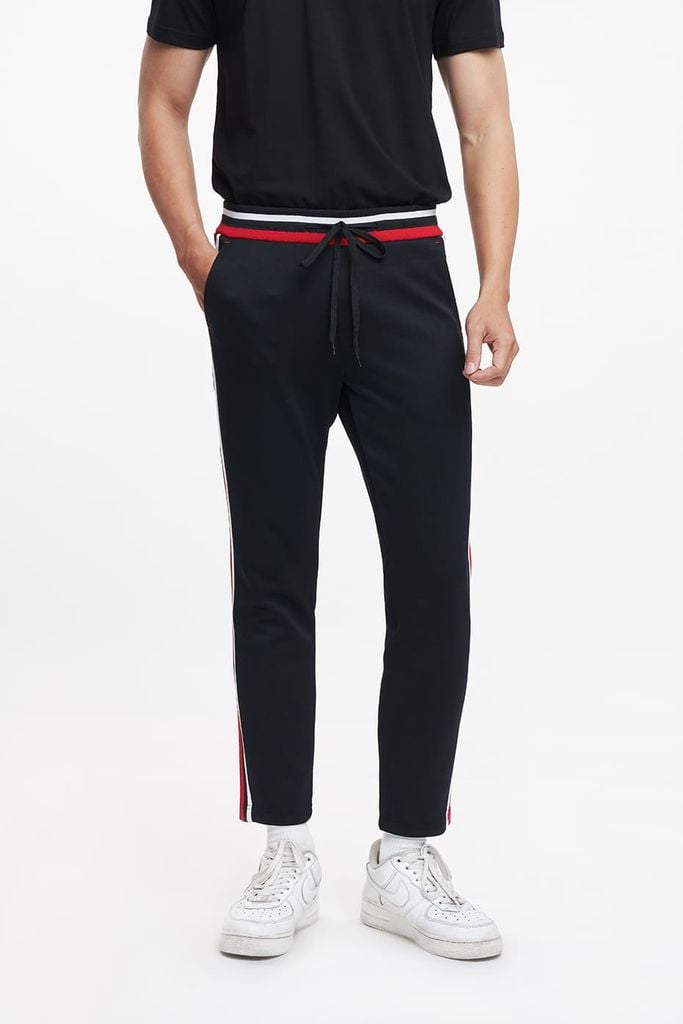 Quần jogger kẻ sọc Nam NINOMAXX 1905234